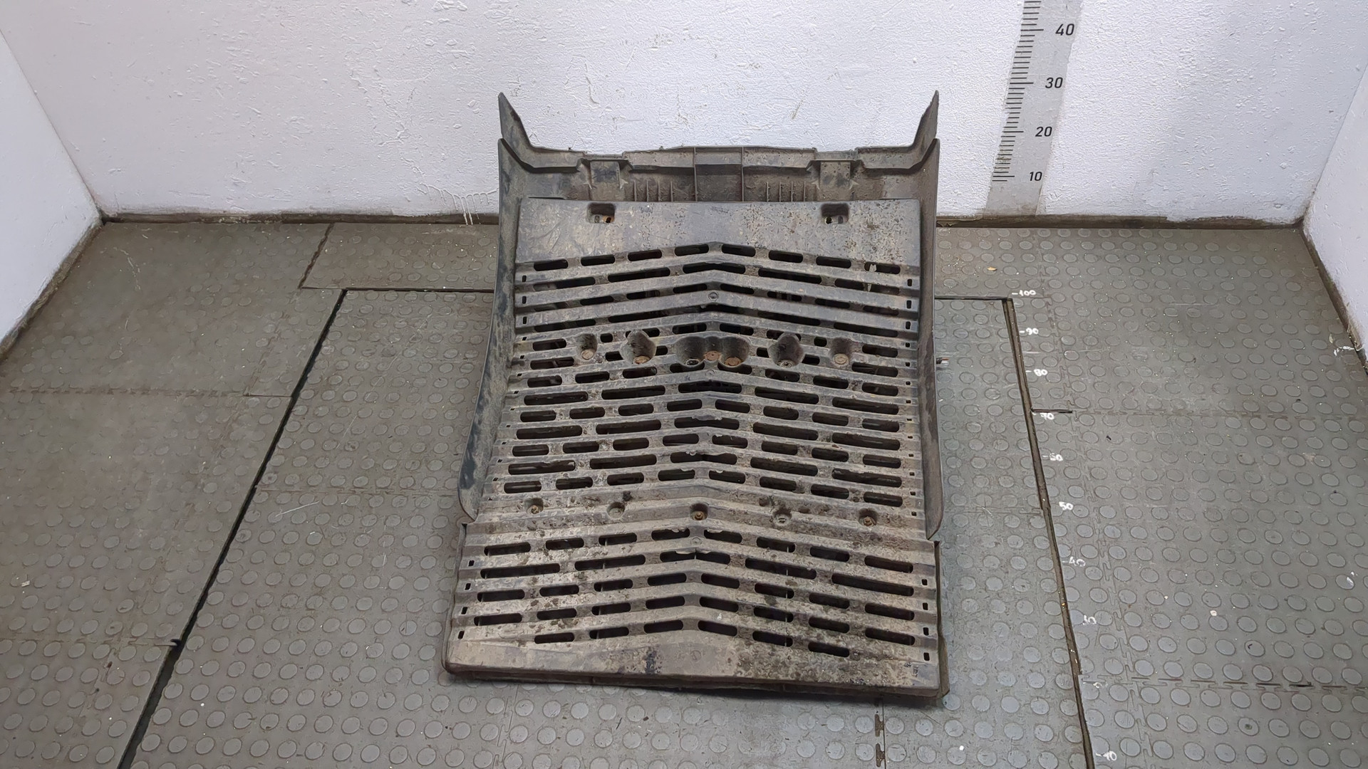 Крыло заднее правое