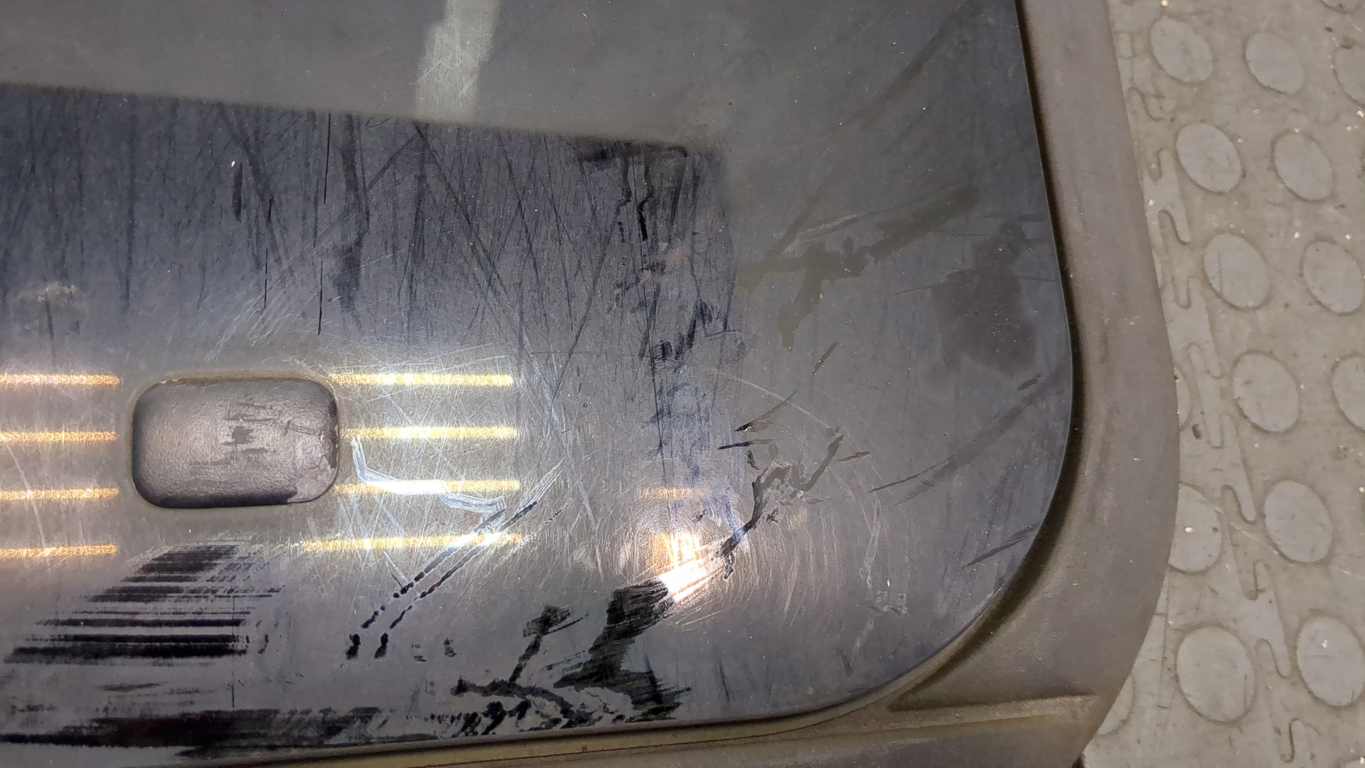 Люк в сборе электрический