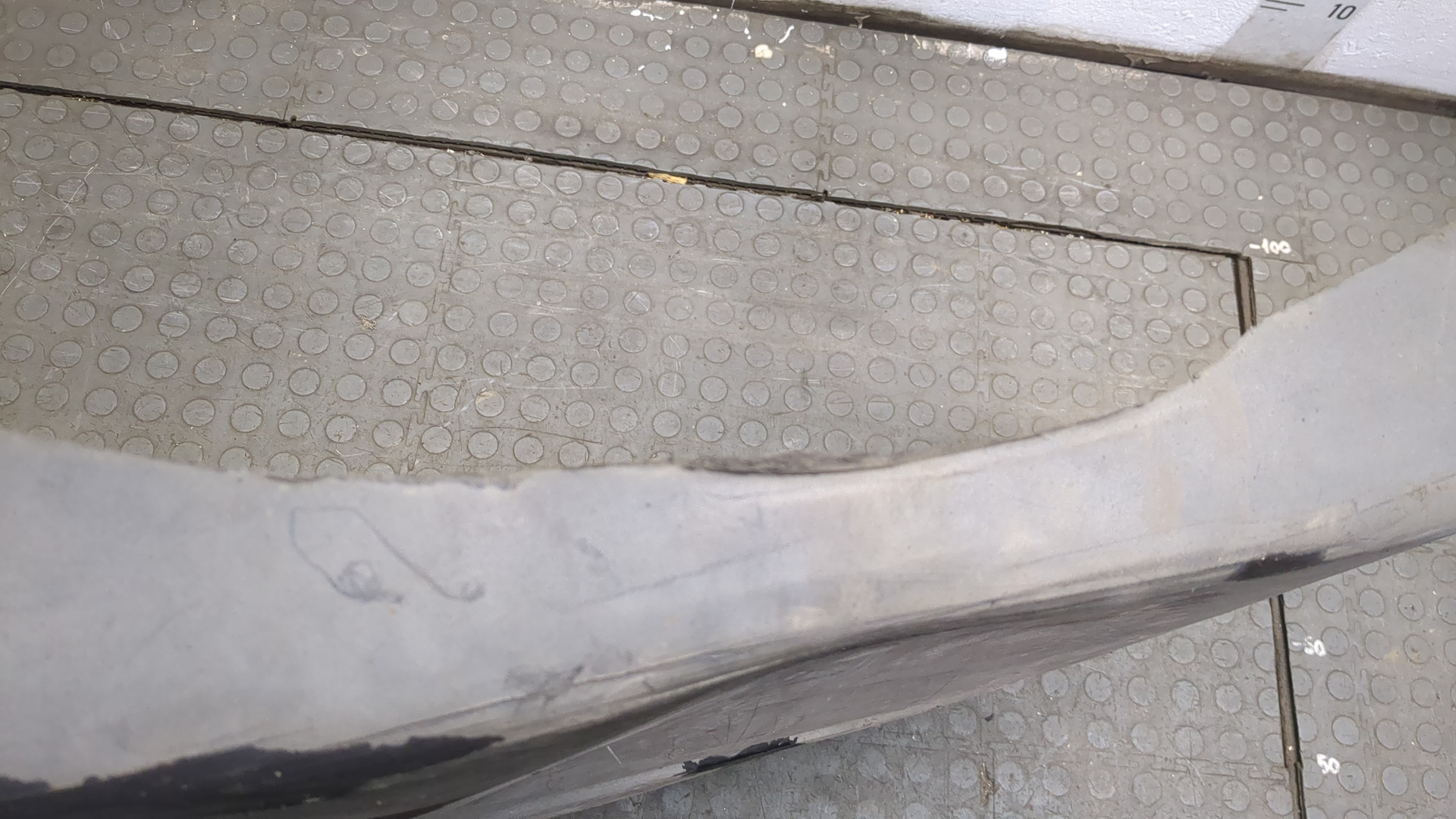 Крыло заднее правое