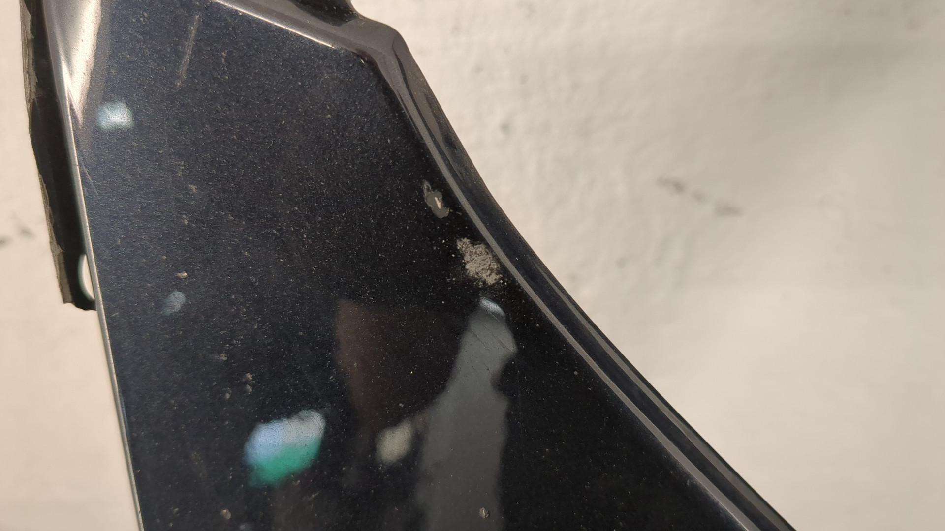 Крыло переднее левое