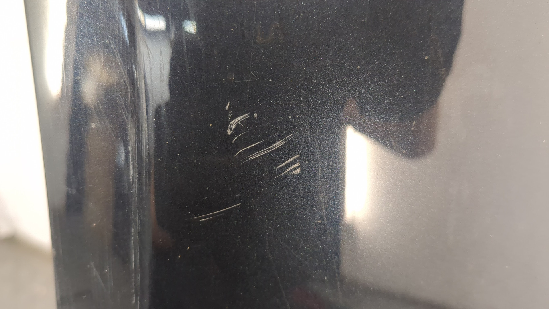 Крыло переднее левое