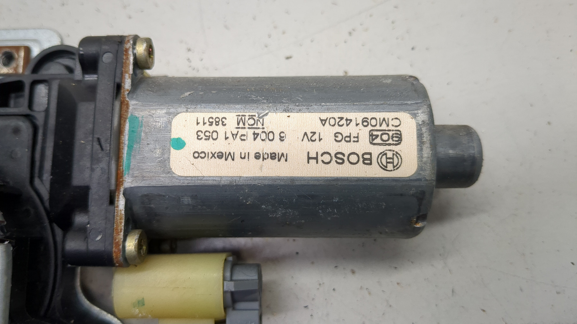 Стеклоподъемник электр. задний правый