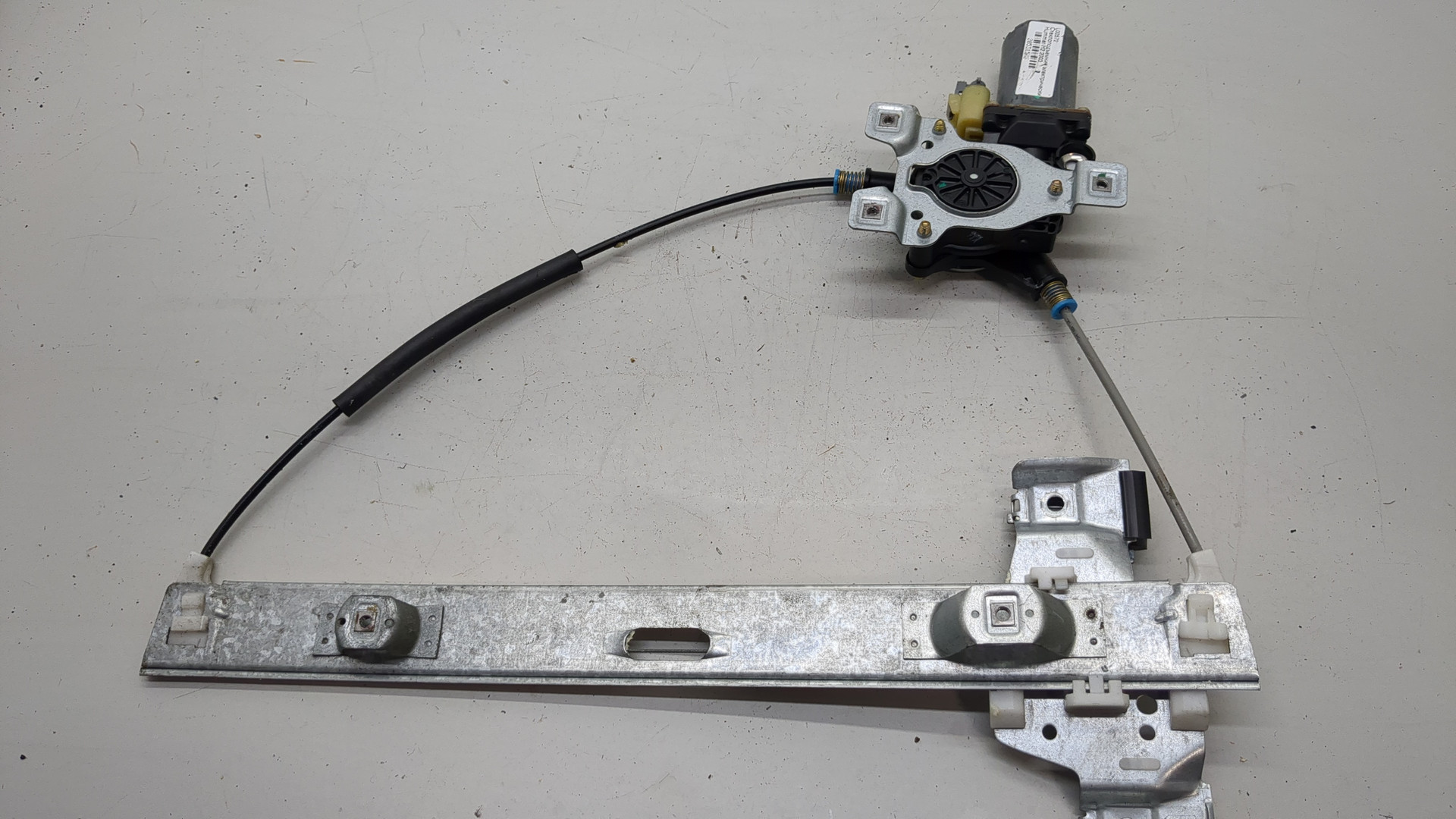 Стеклоподъемник электр. задний правый