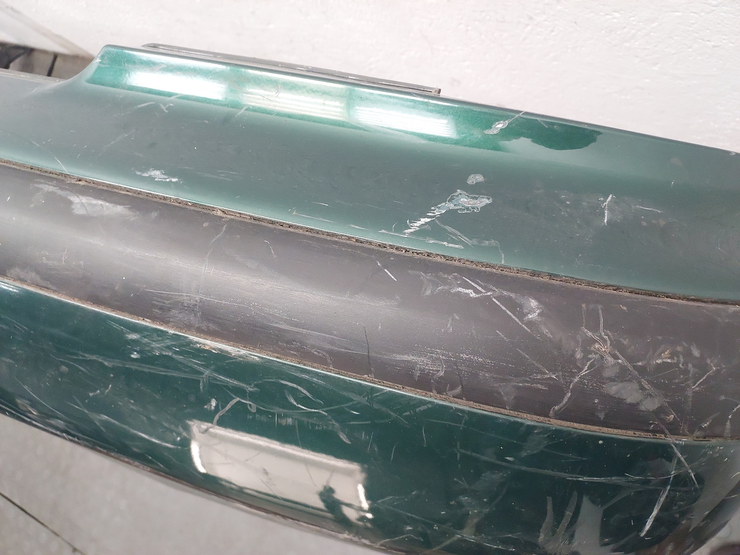 Бампер задний