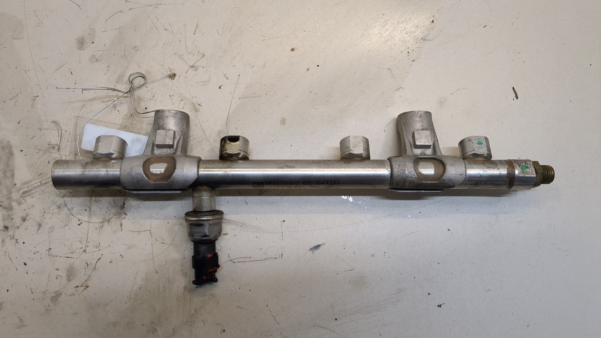 Рейка топливная (рампа)