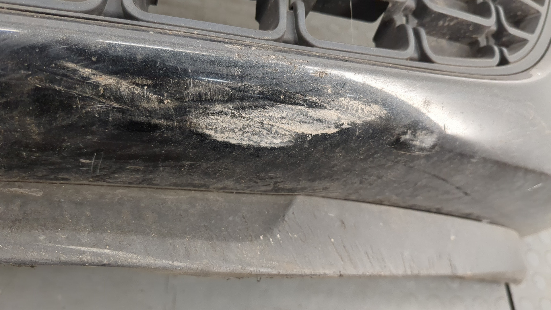 Бампер передний