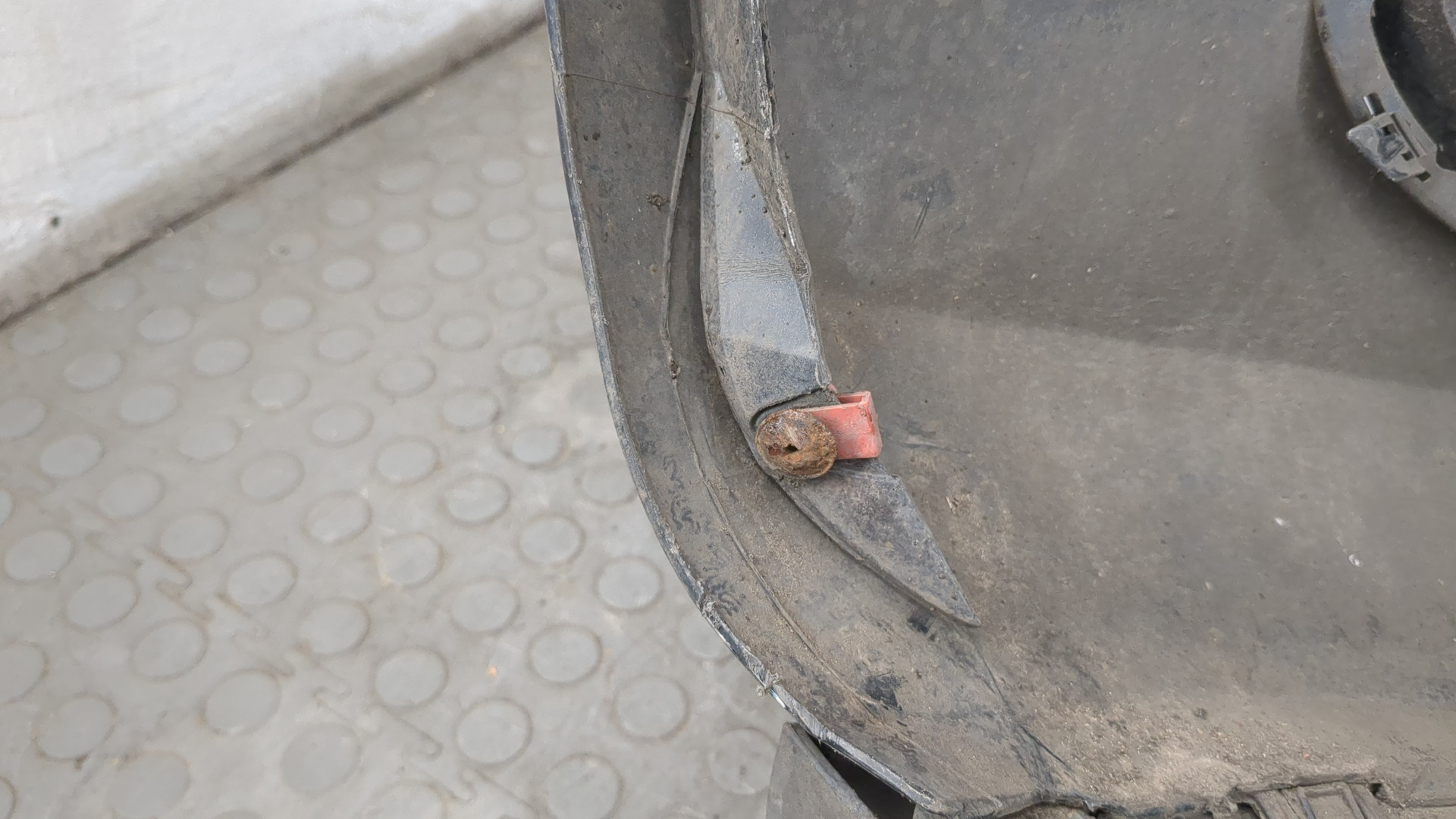 Бампер передний