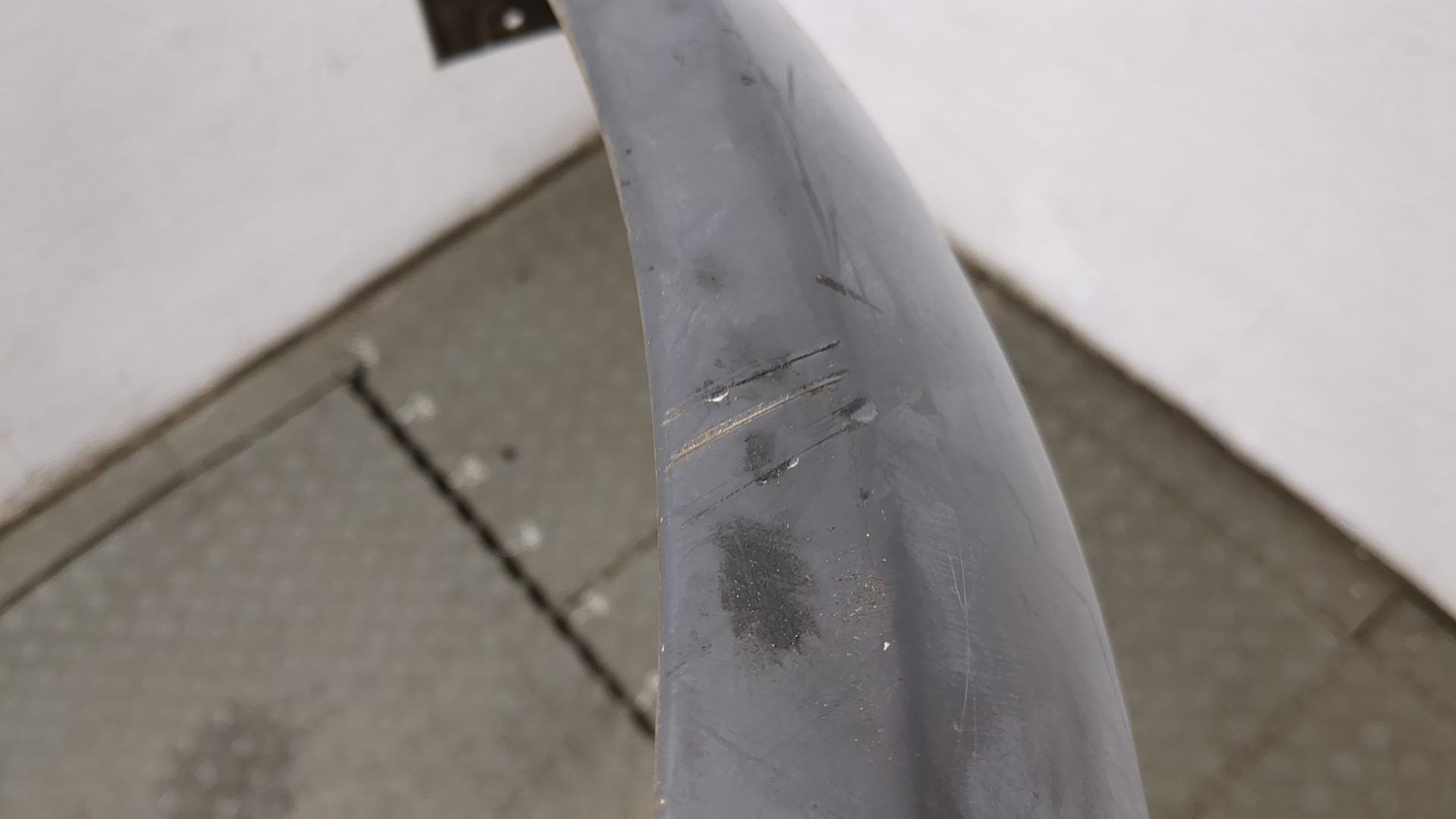 Молдинг заднего крыла правого