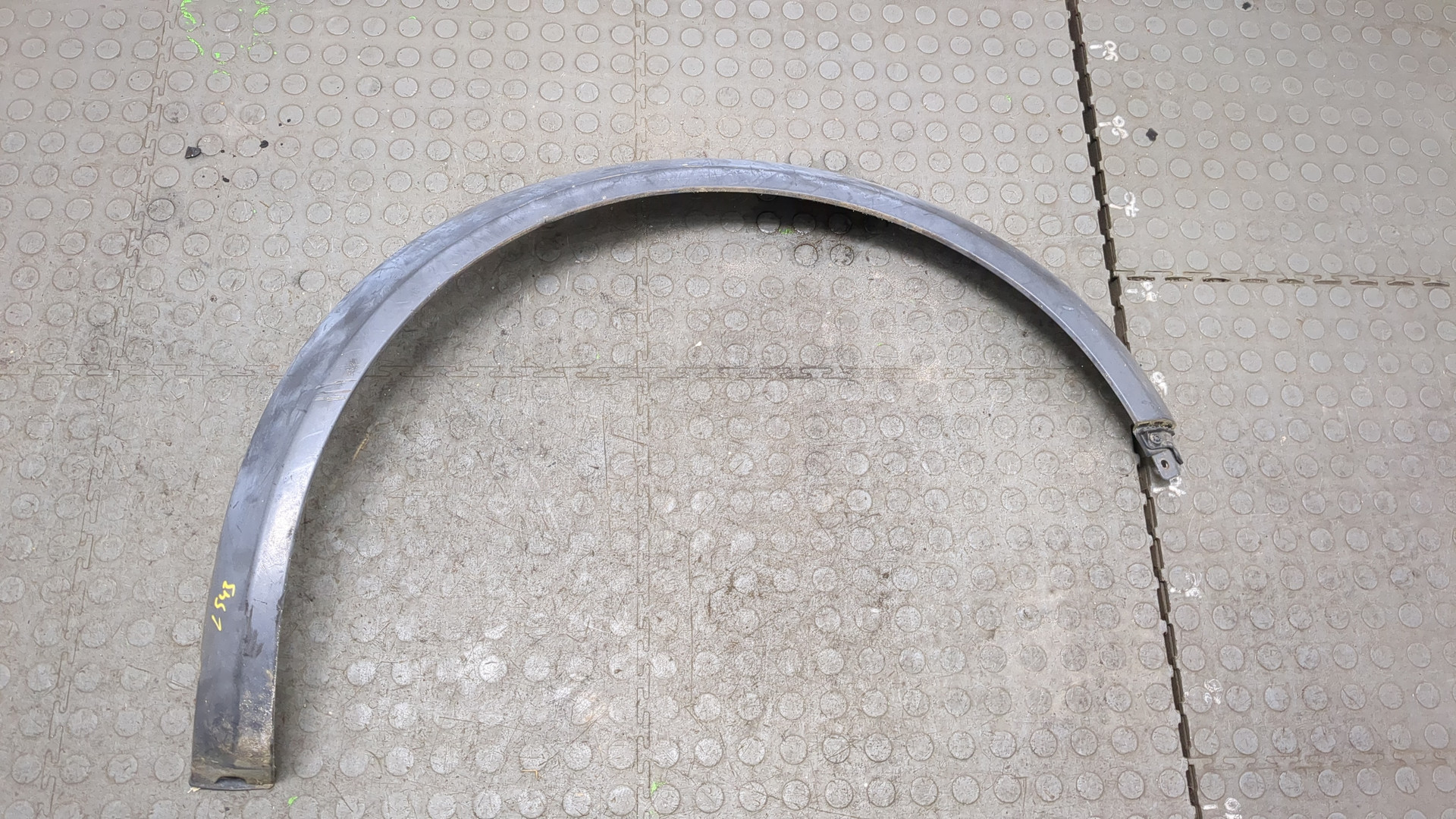 Молдинг заднего крыла правого