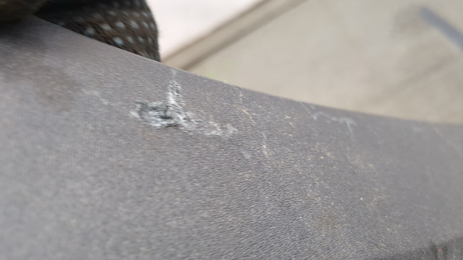 Накладка переднего крыла левого