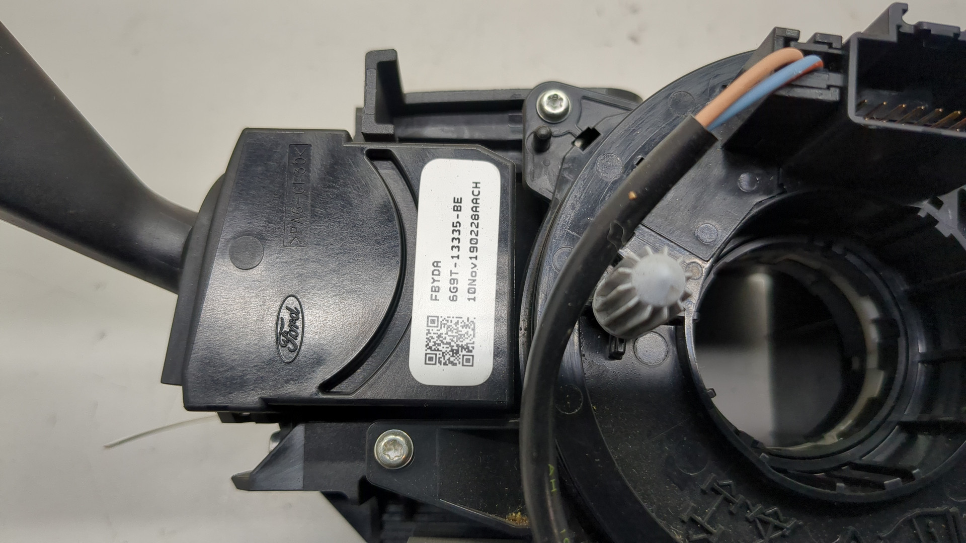 Переключатель подрулевой