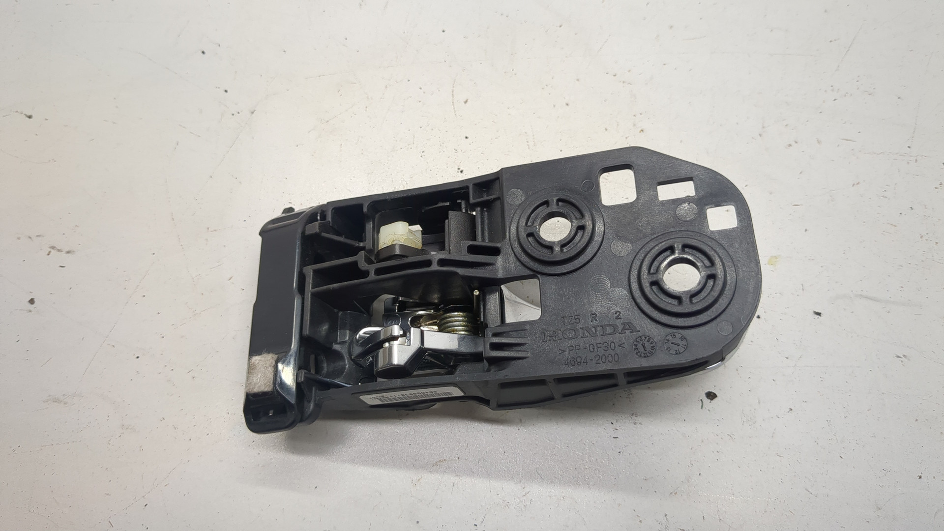 Ручка двери задней внутренняя правая