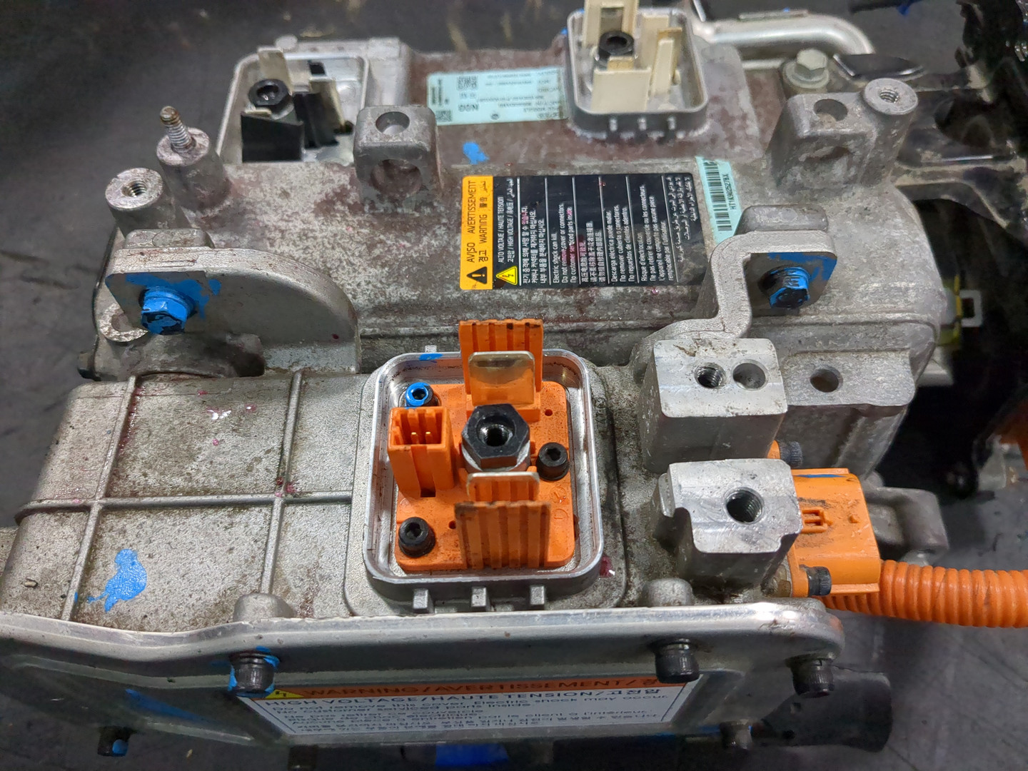 Преобразователь напряжения (адаптер)