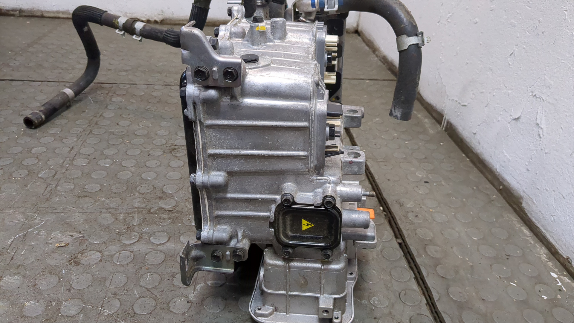 Преобразователь напряжения (адаптер)