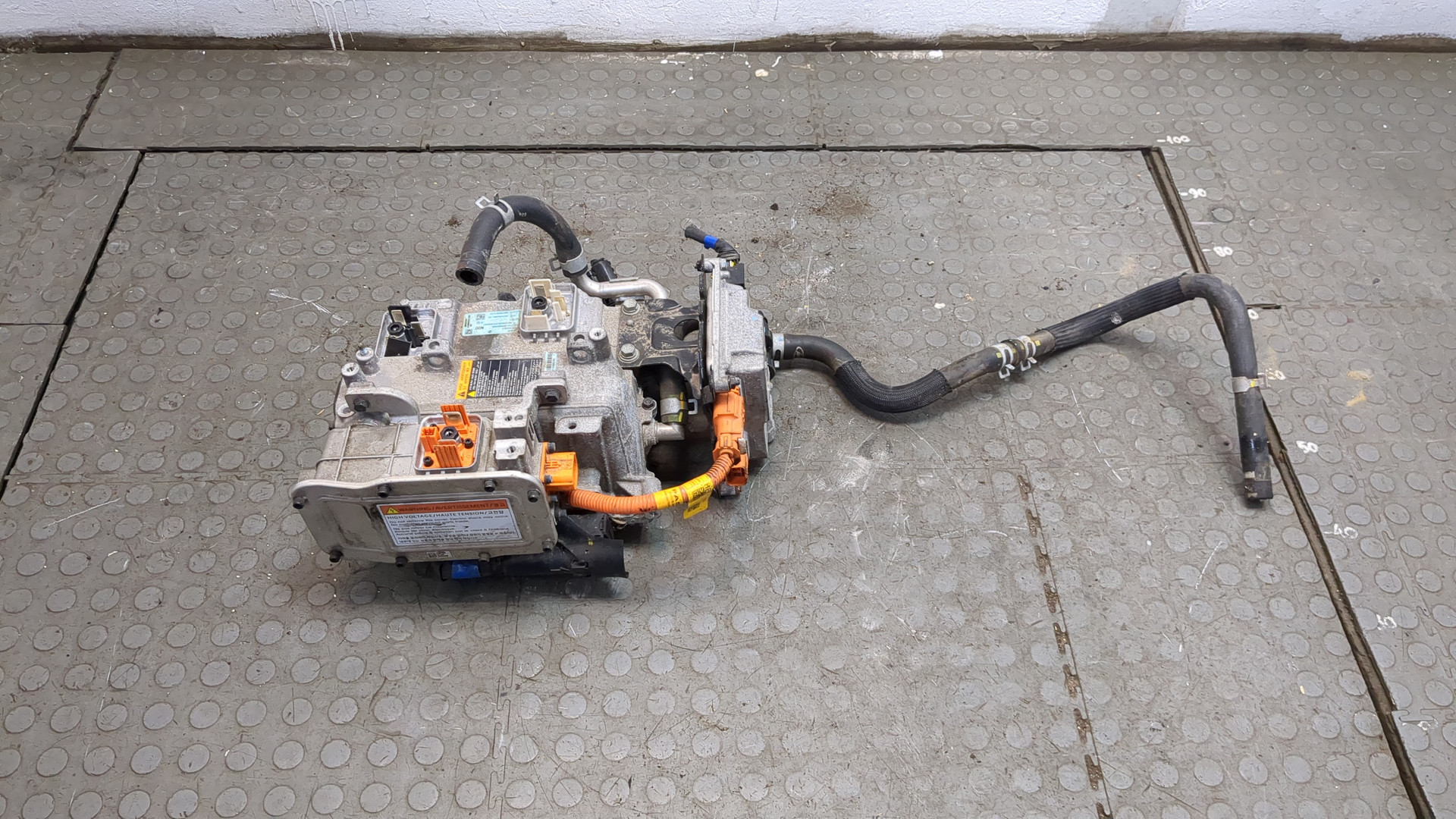 Преобразователь напряжения (адаптер)