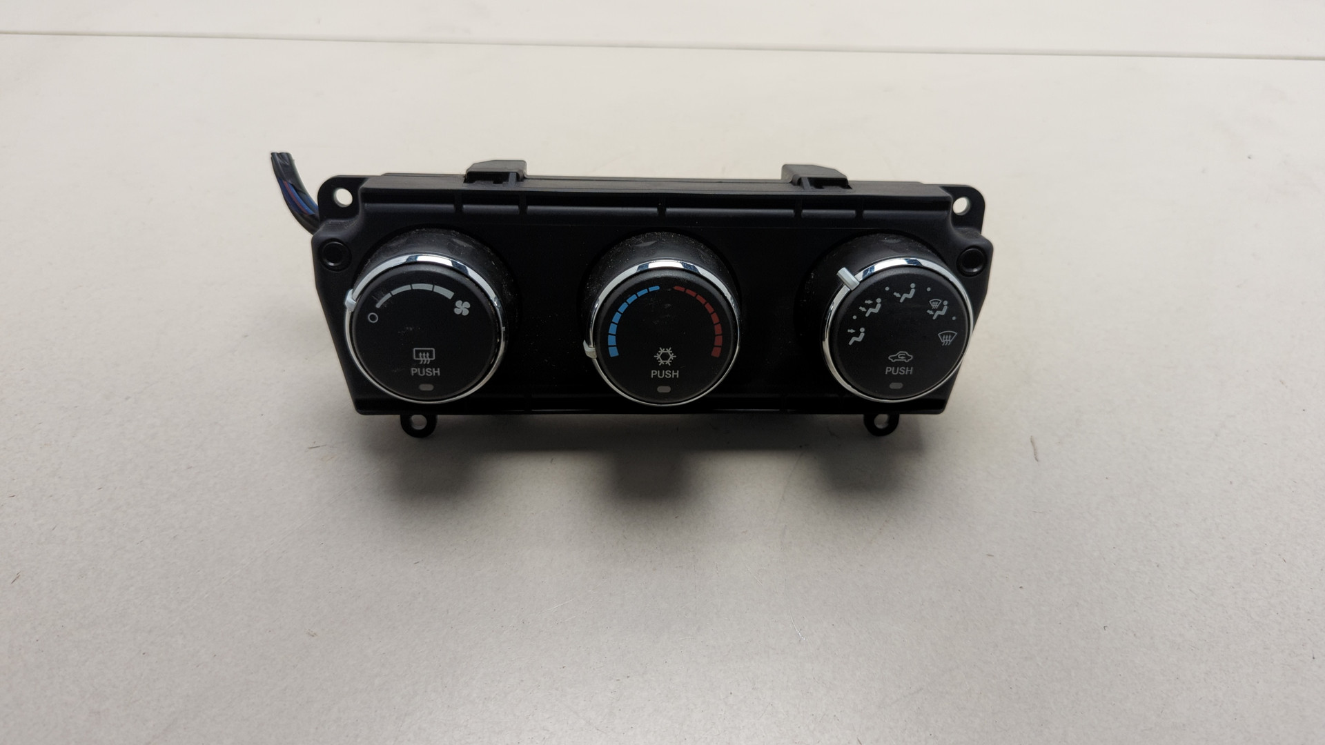 Переключатель отопителя