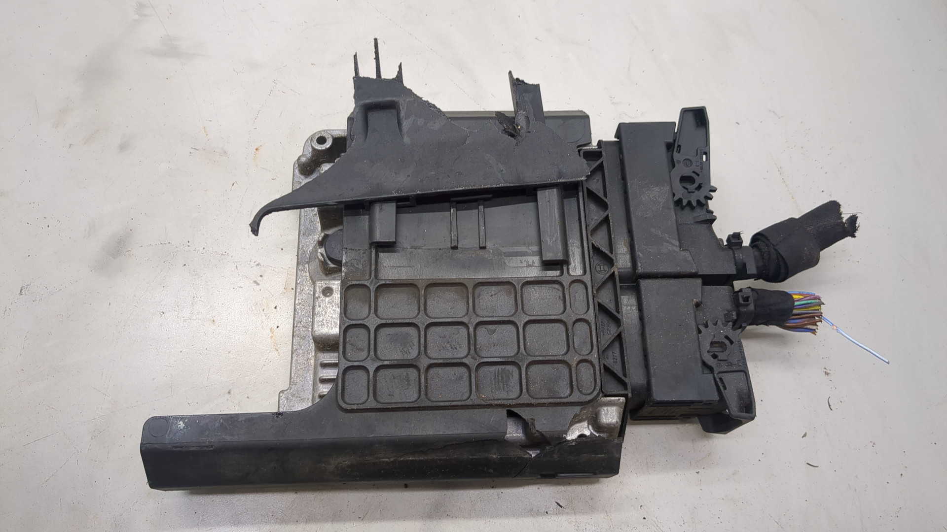 Блок управления двигателем