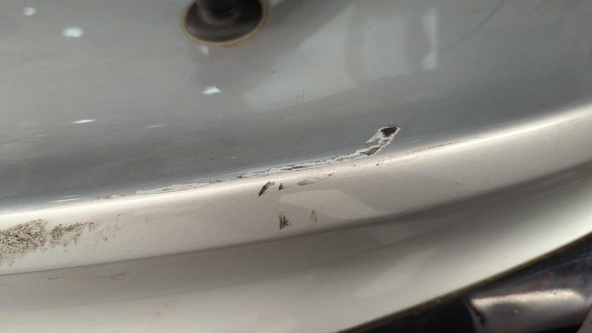 Дверь багажника