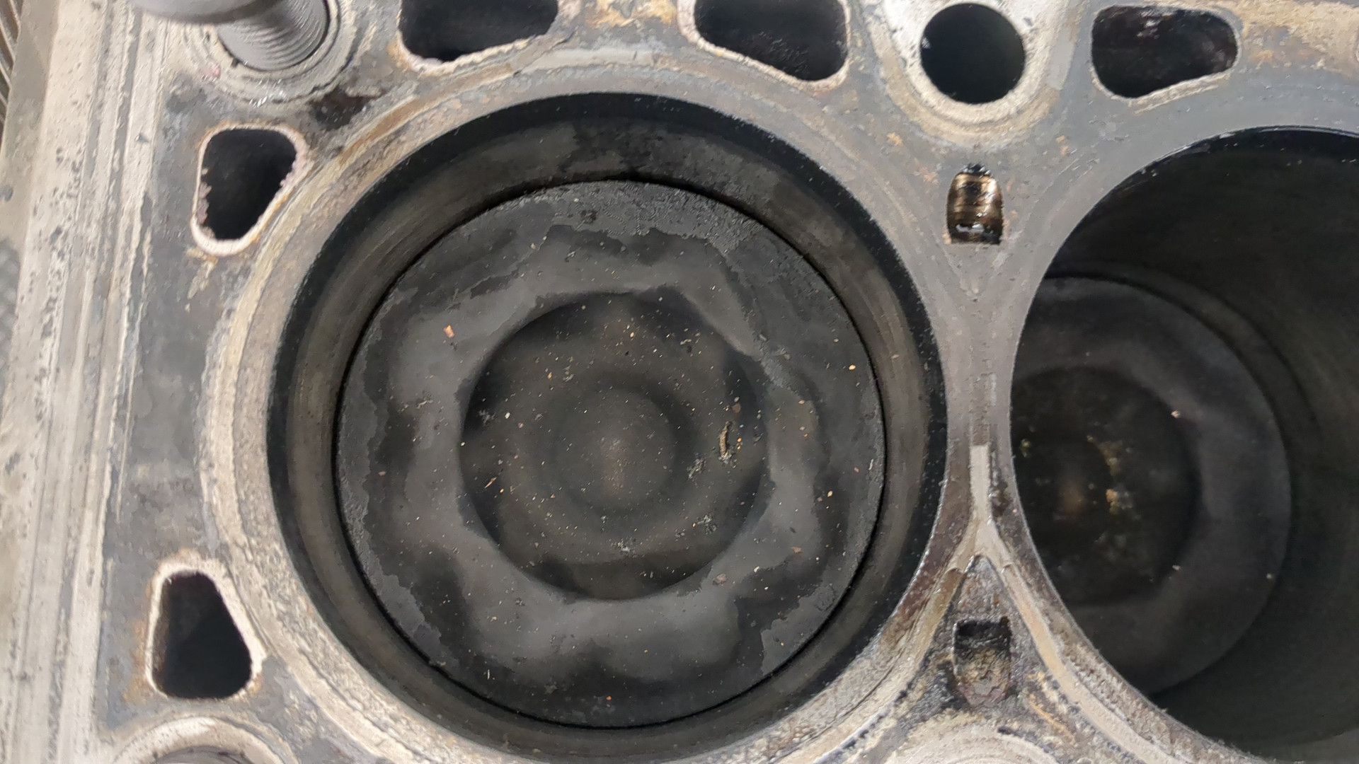 Блок двигателя