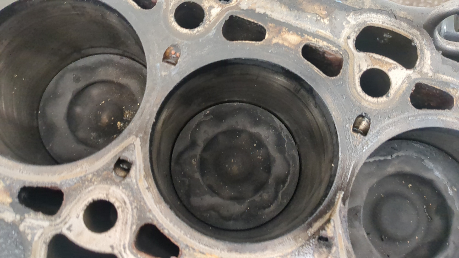 Блок двигателя