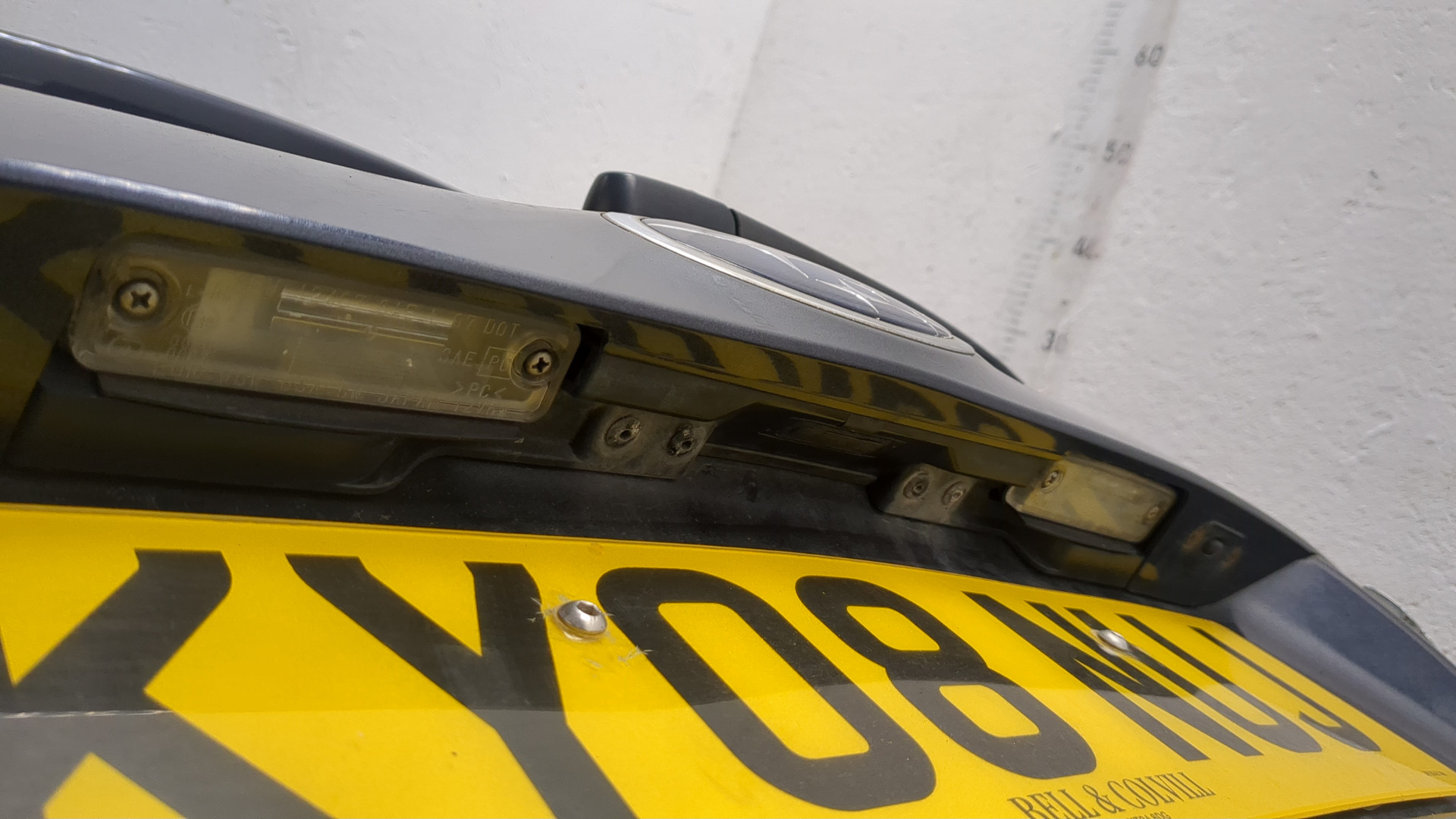 Дверь багажника