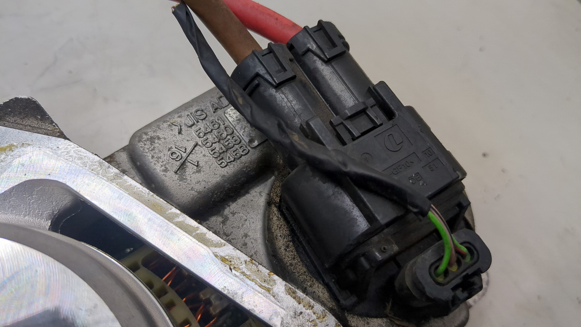 Серводвигатель рулевой рейки