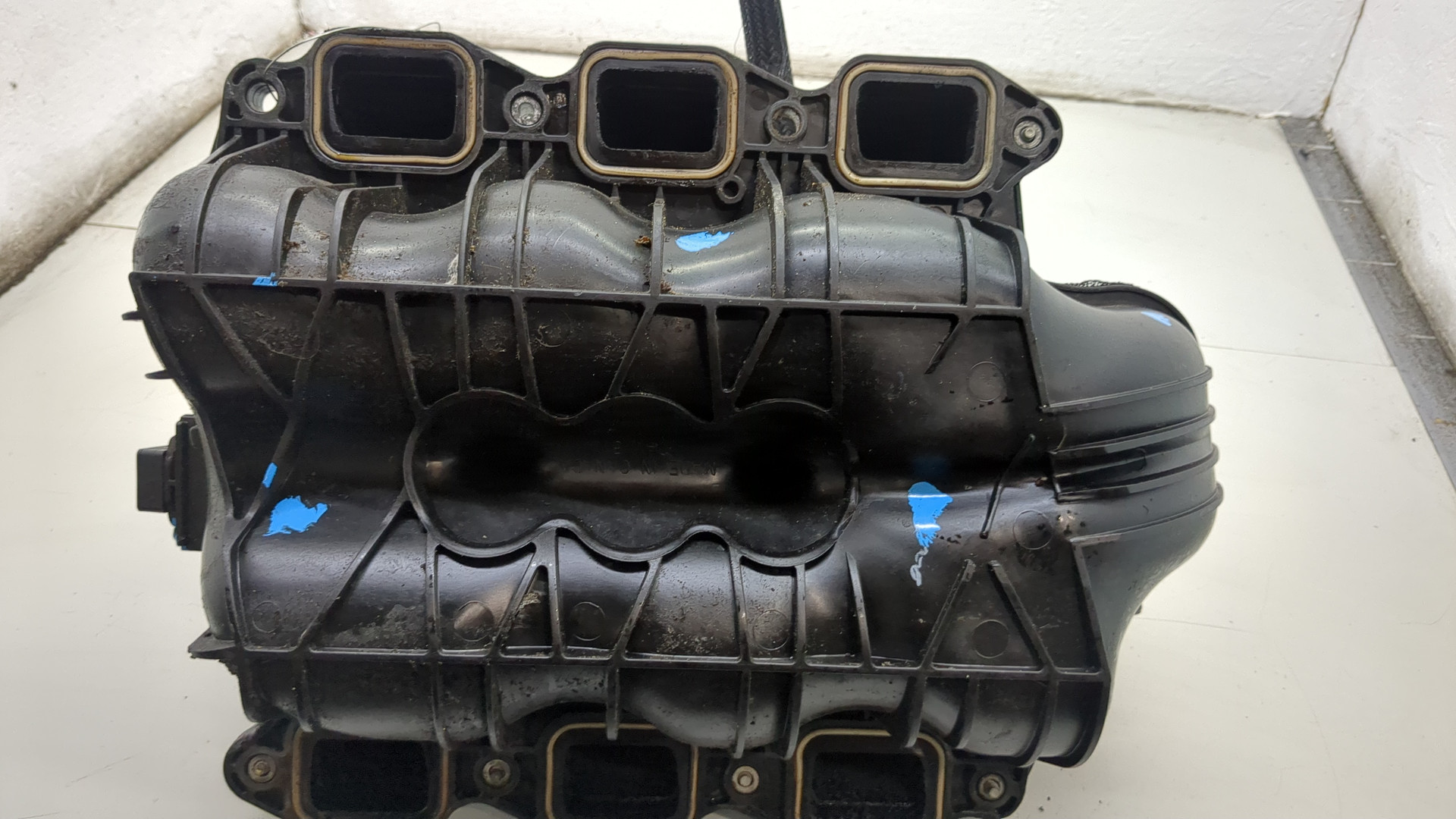 Коллектор впускной