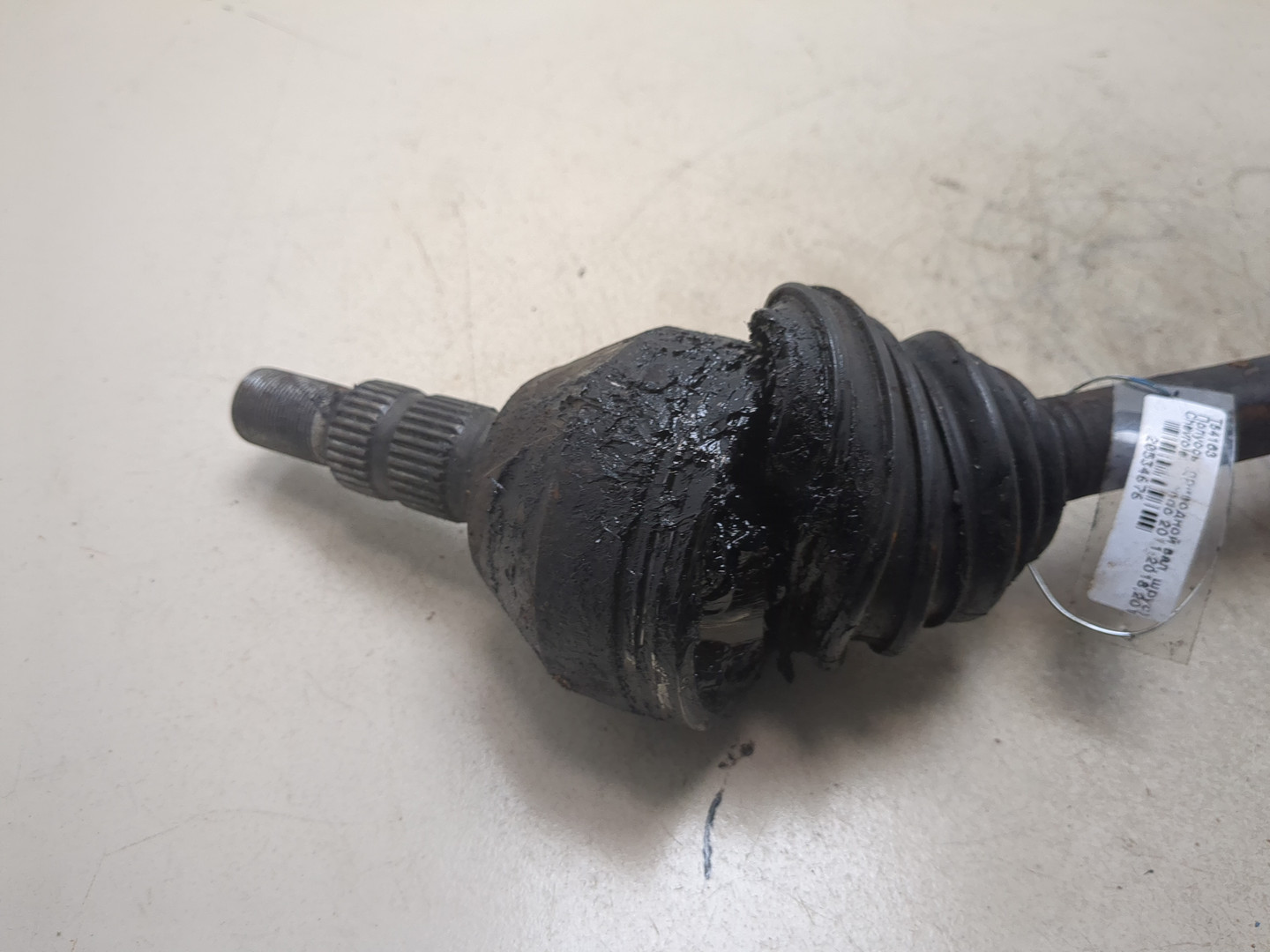 Полуось передняя правая