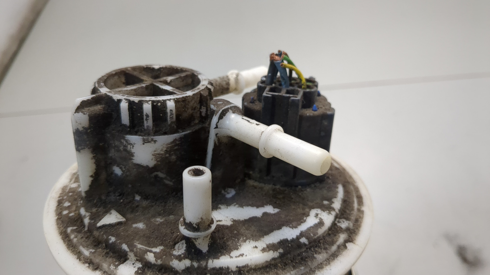 Насос топливный электрический