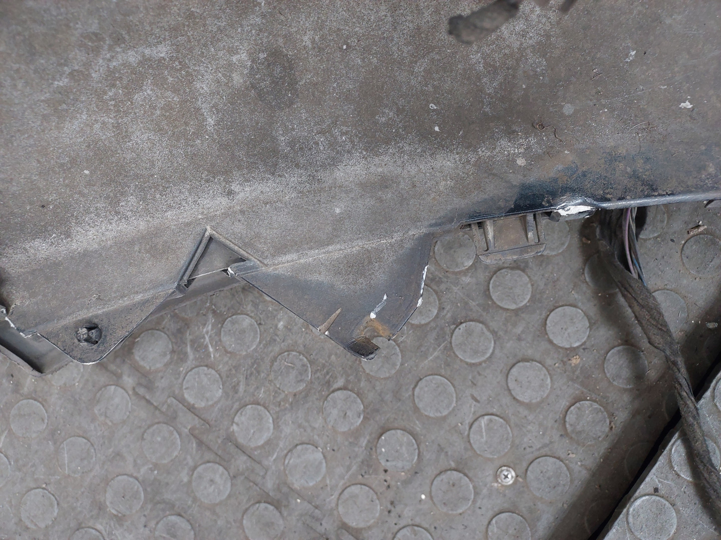 Бампер передний