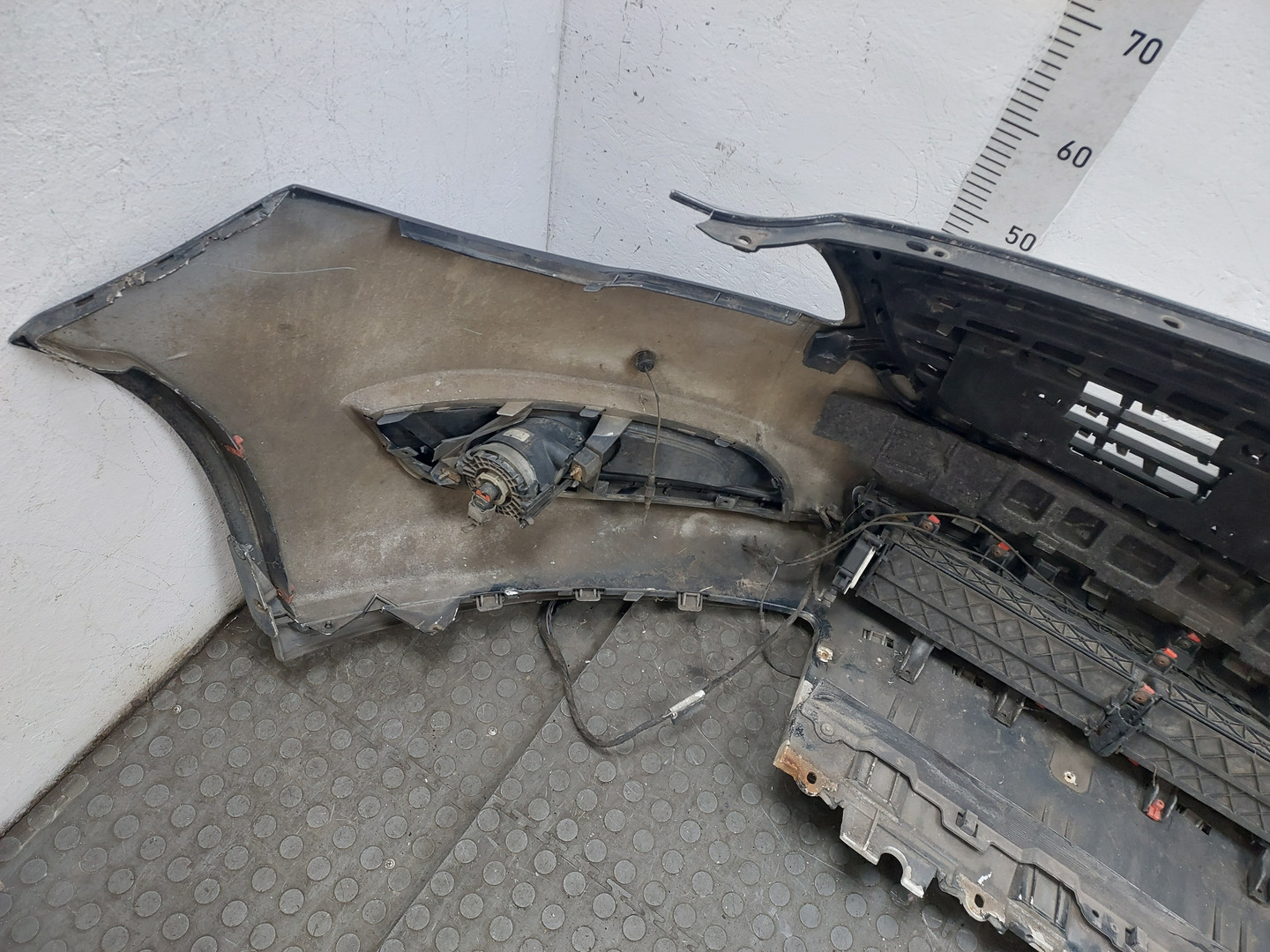 Бампер передний