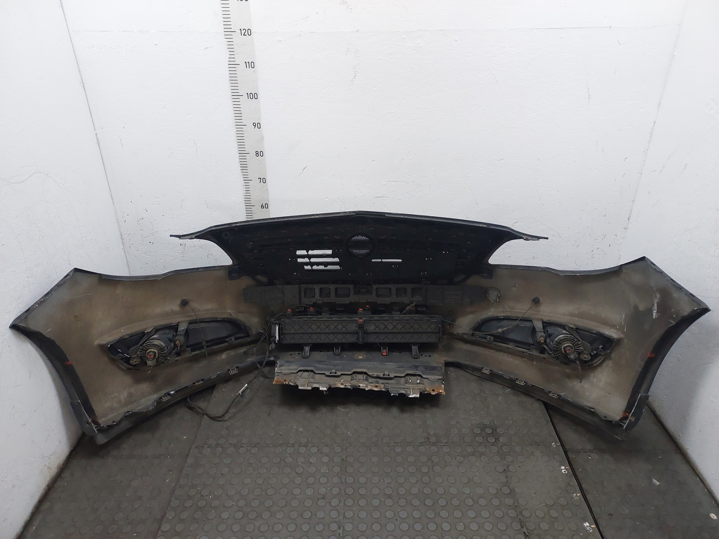 Бампер передний