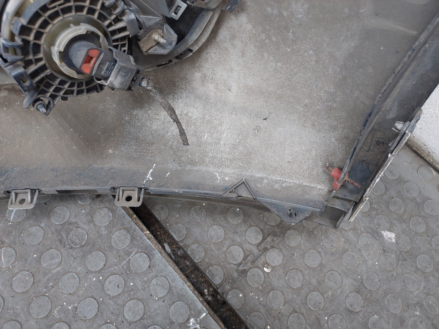 Бампер передний