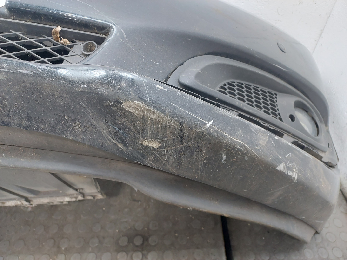 Бампер передний