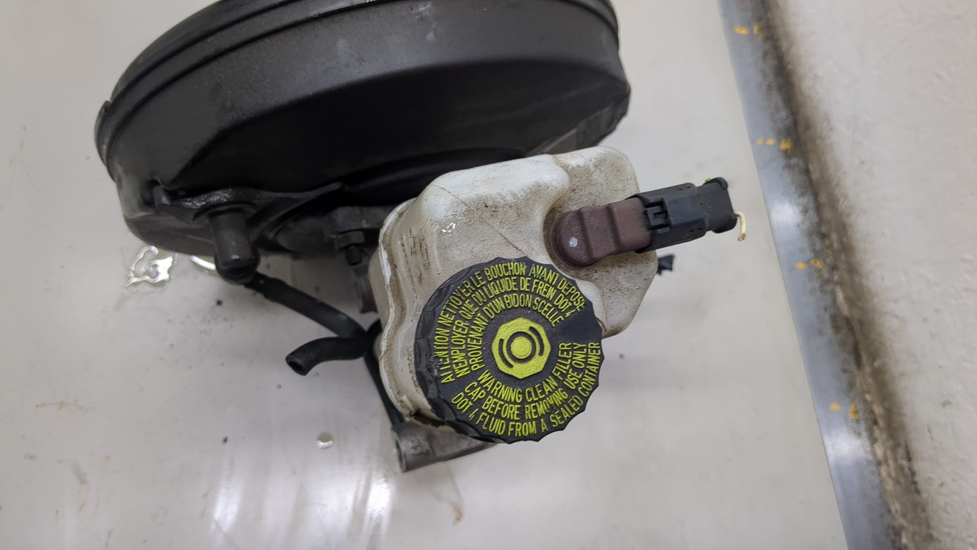 Цилиндр тормозной главный