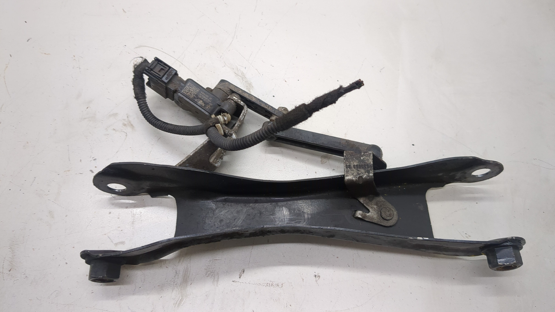 Датчик регулировки дорож. просвета