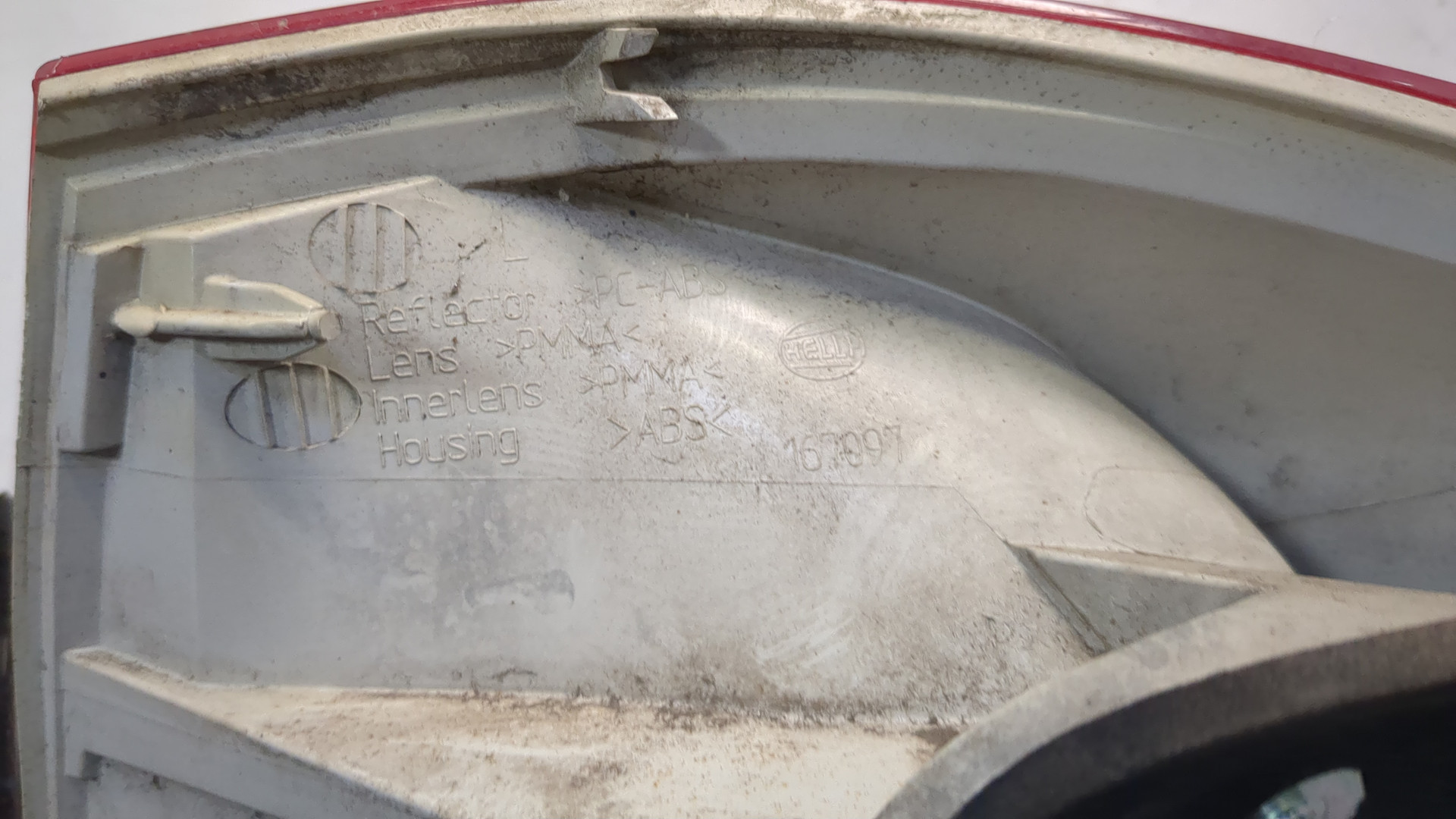 Фонарь задний левый