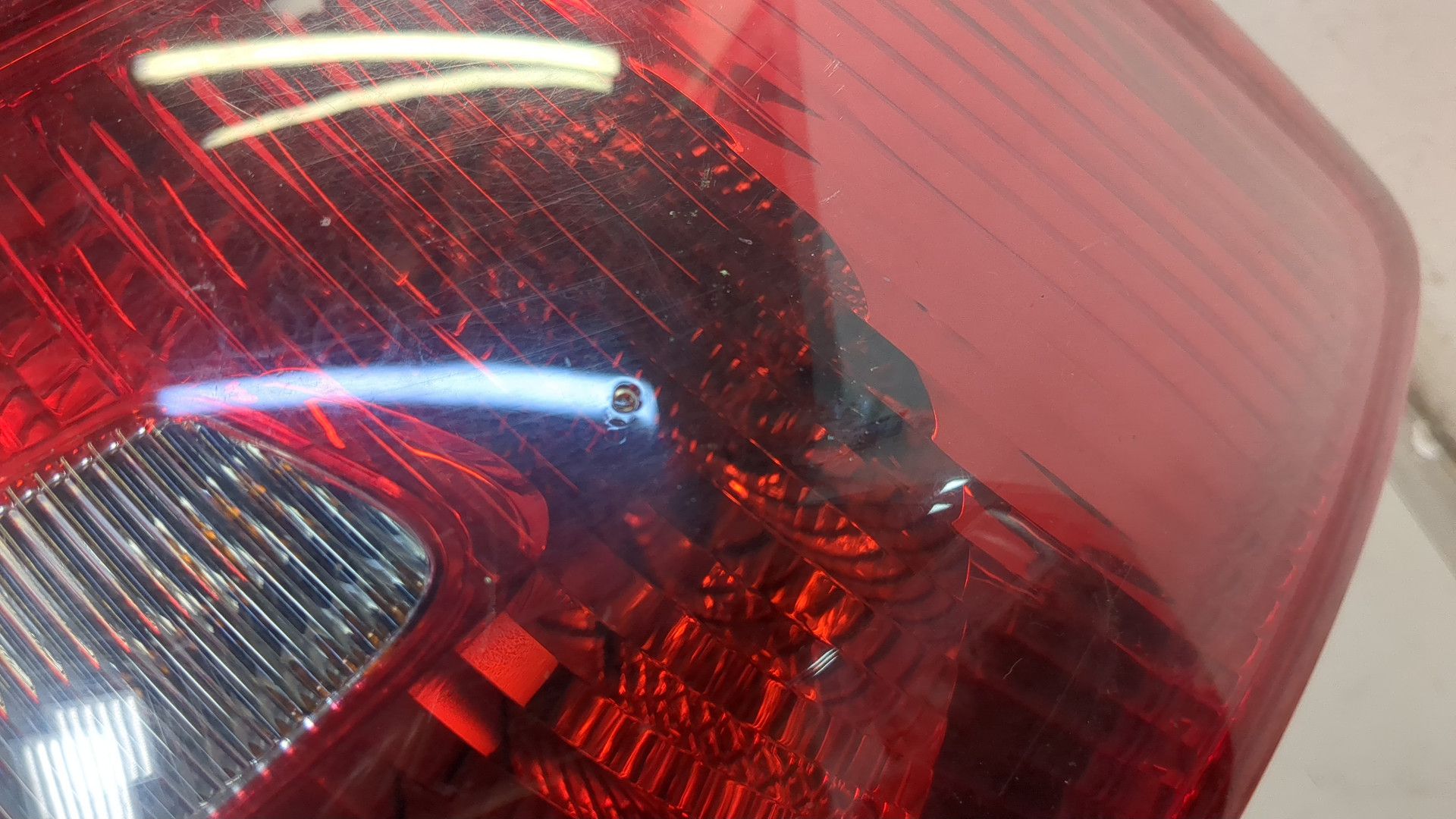 Фонарь задний левый