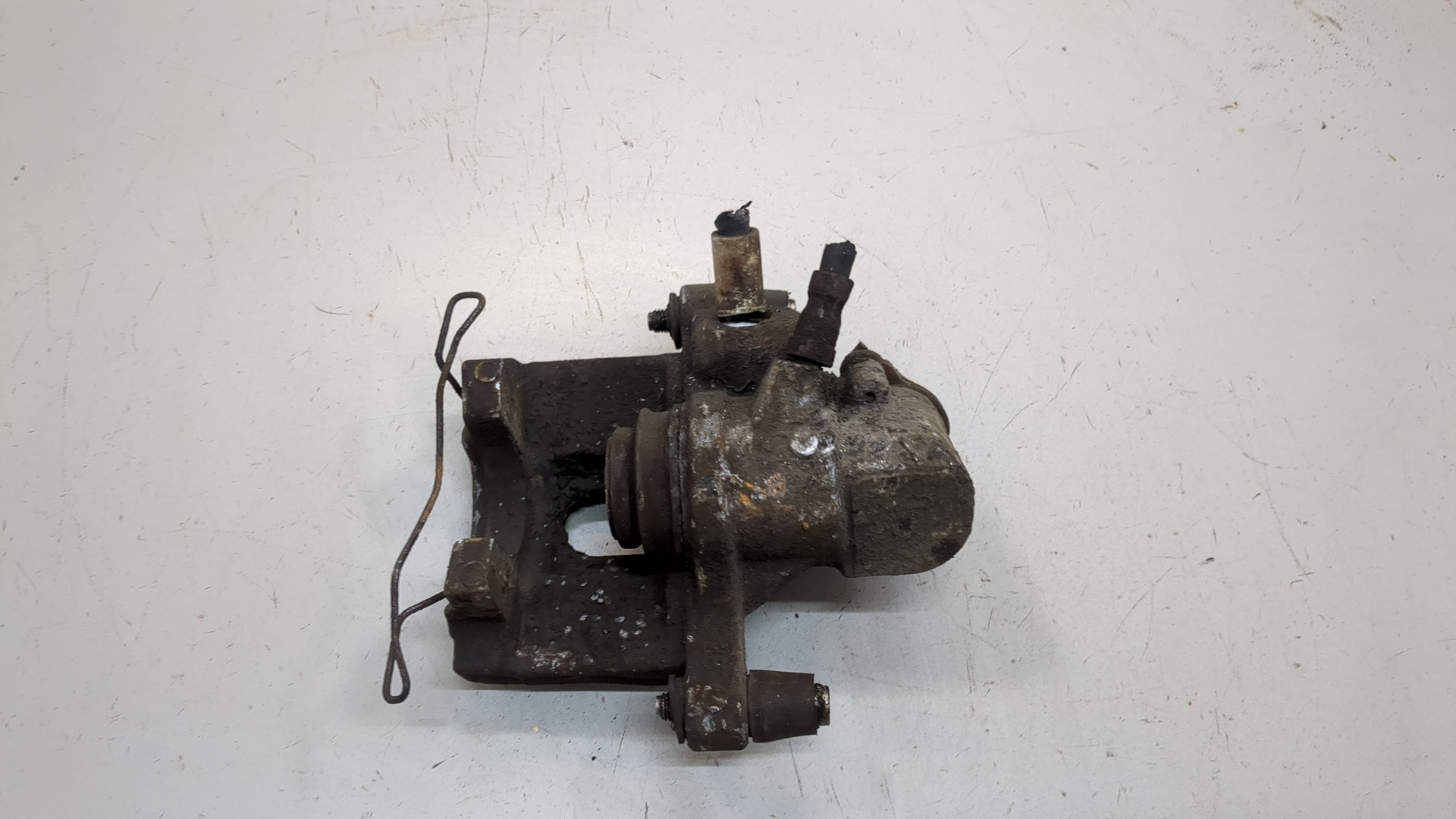 Суппорт задний правый