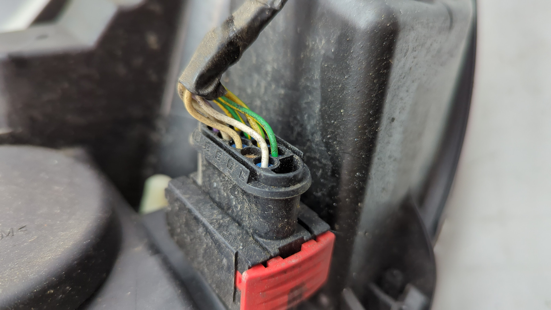 Фара правая