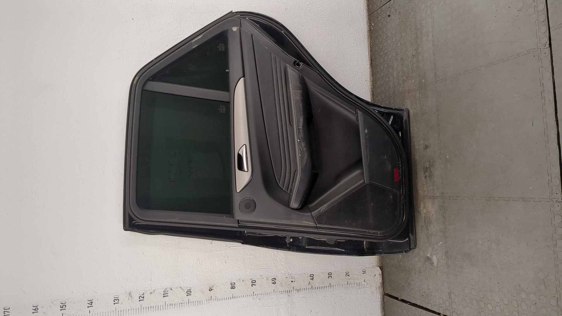 Дверь задняя правая