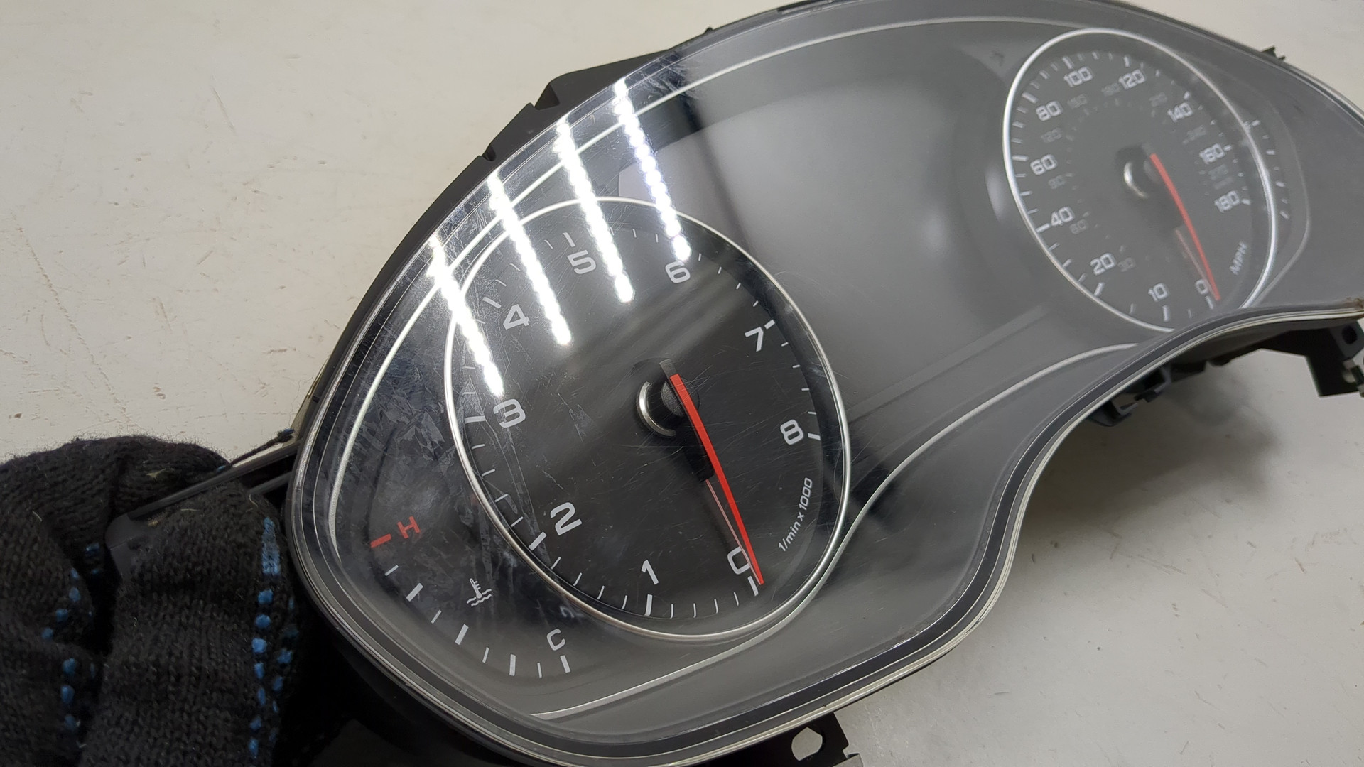 Панель приборов