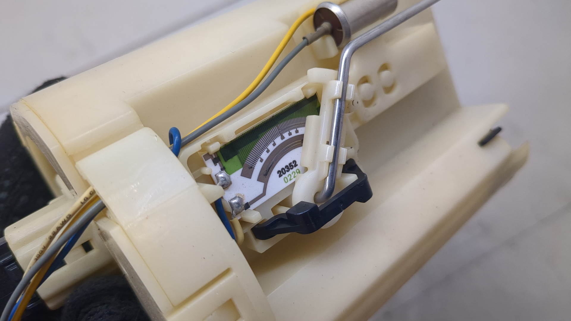 Насос топливный электрический