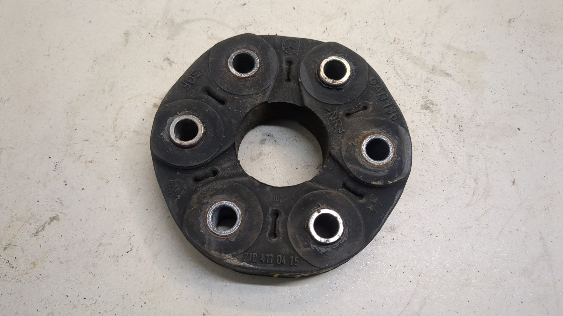 Муфта эластичная карданного вала