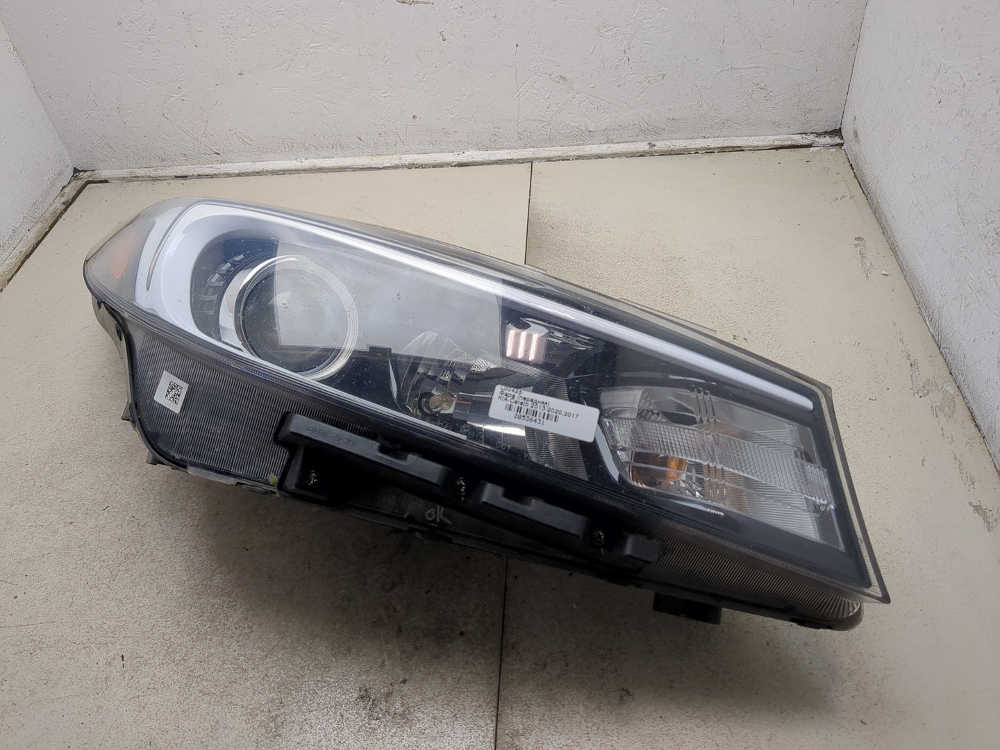 Фара правая