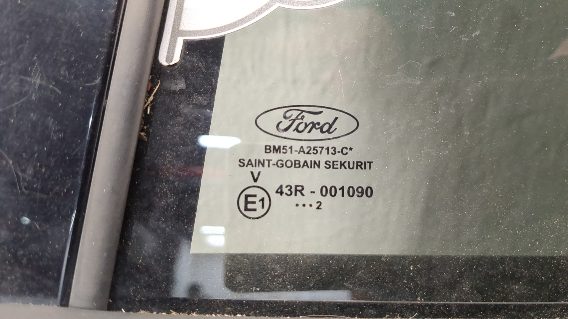 Дверь задняя левая