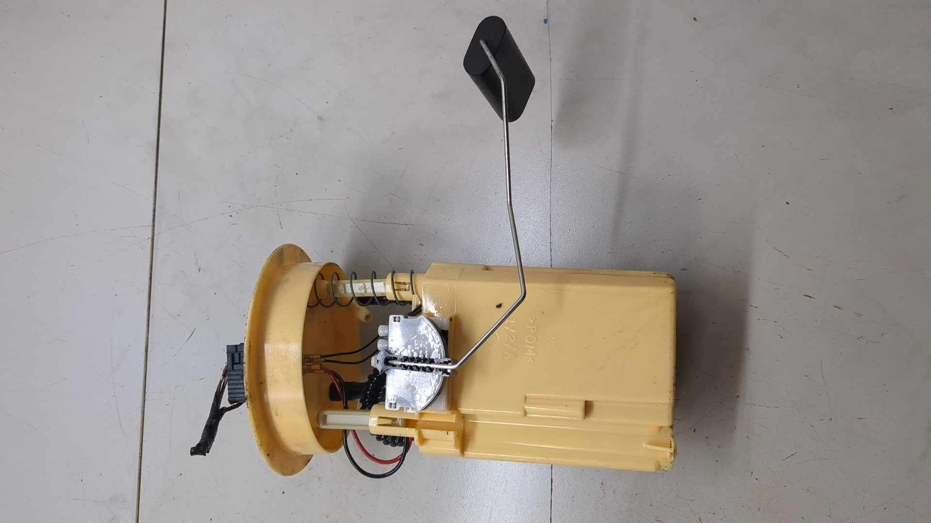 Насос топливный электрический