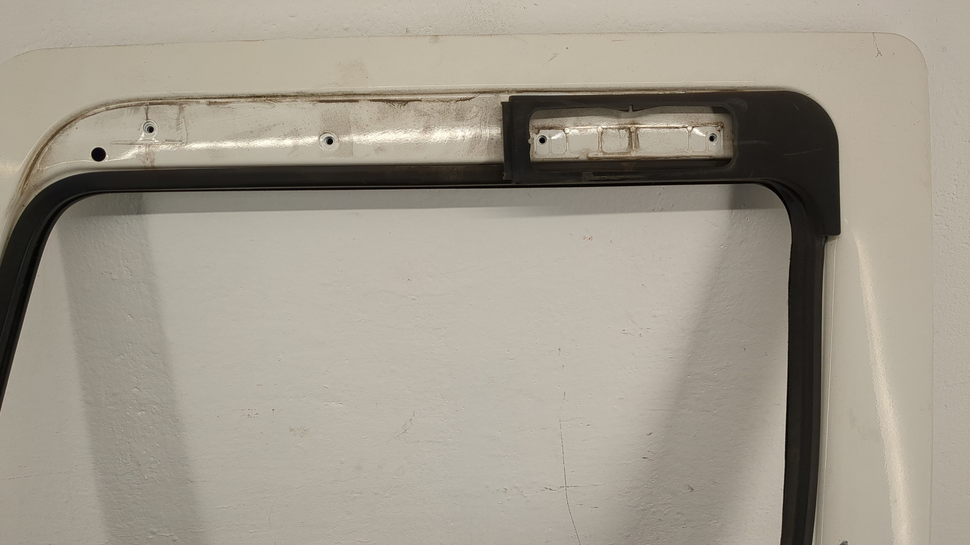 Дверь передняя левая