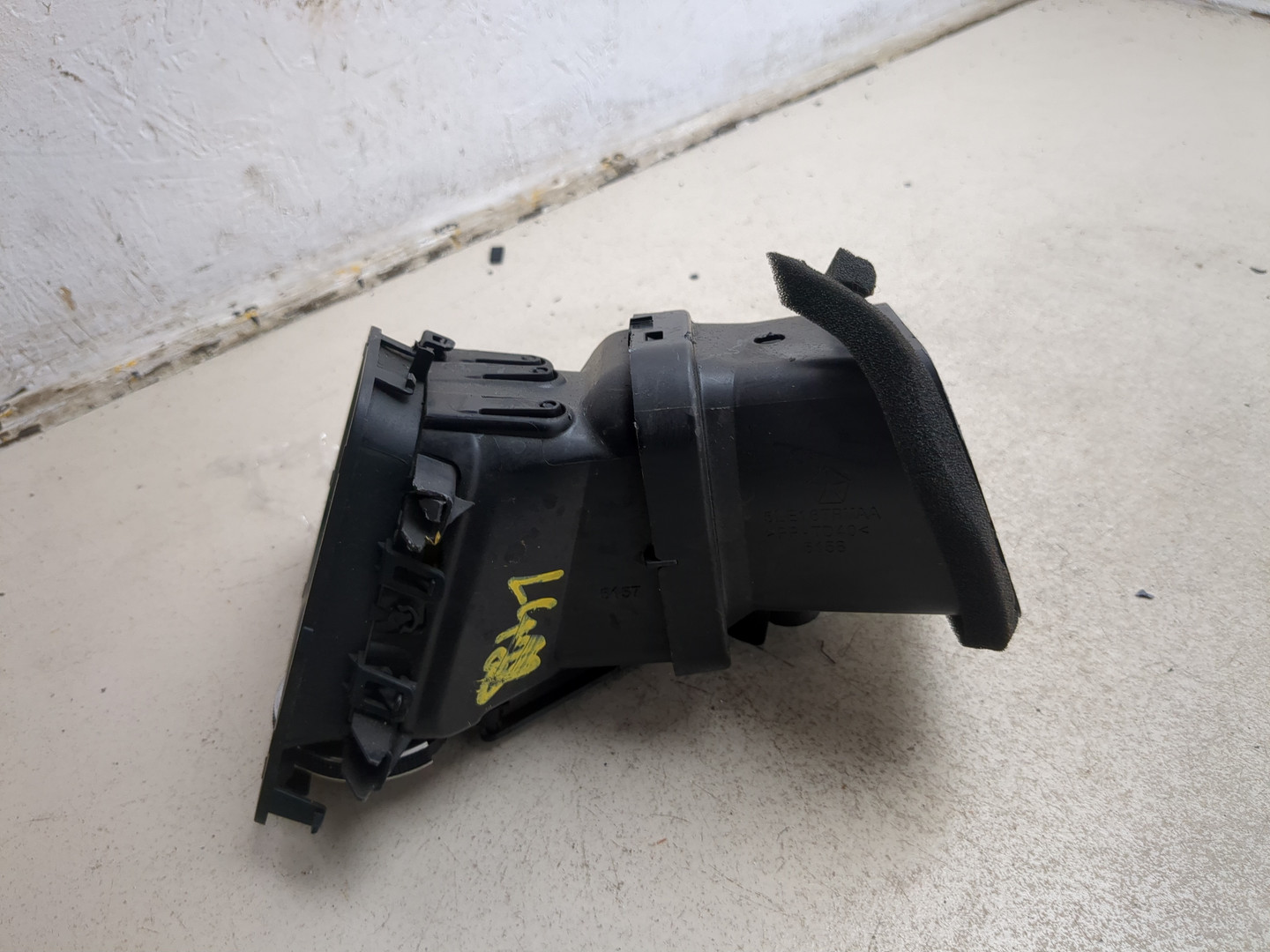 Дефлектор воздушный