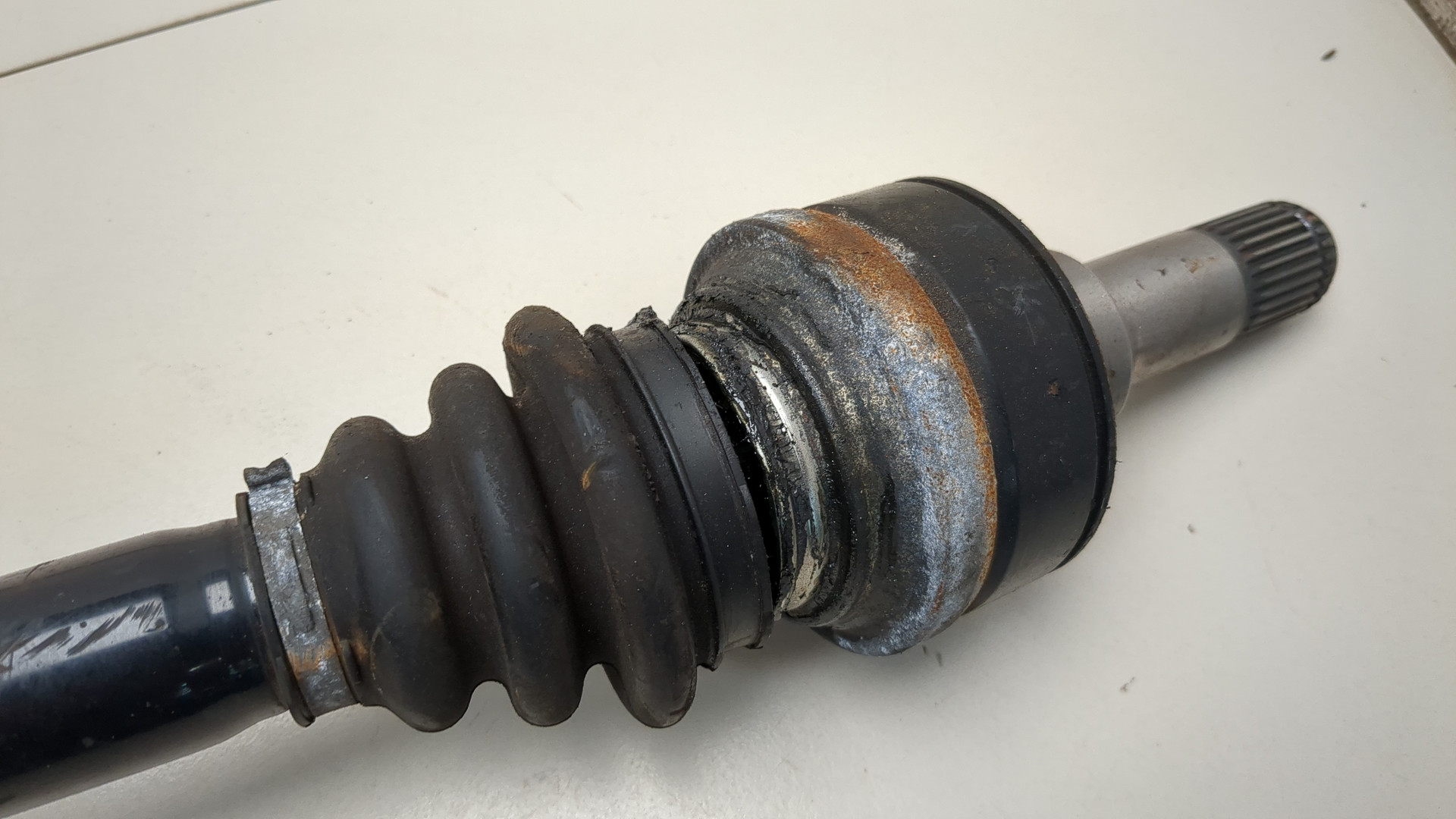 Кулак поворотный задний правый